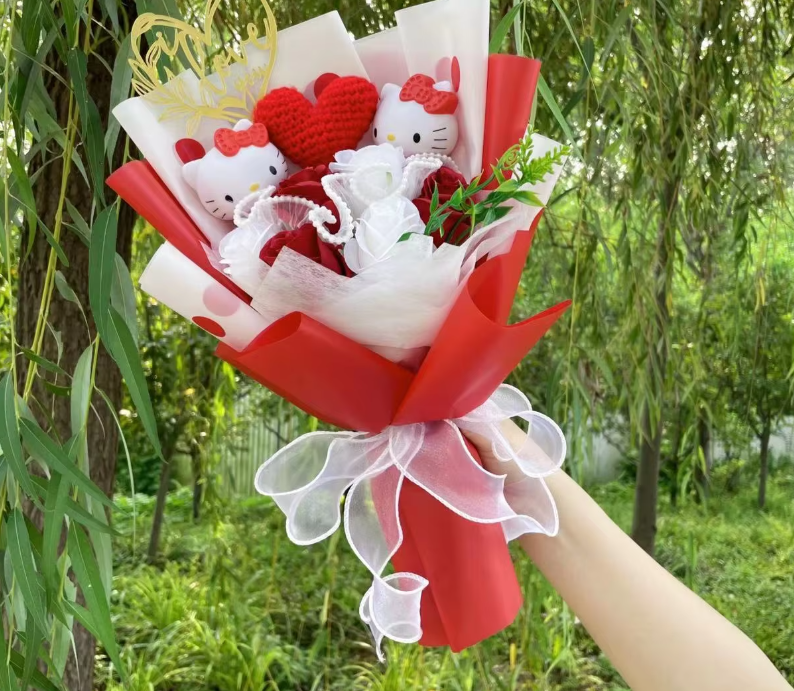 Hello Kitty Dolls with Artificial Flowers bouquet