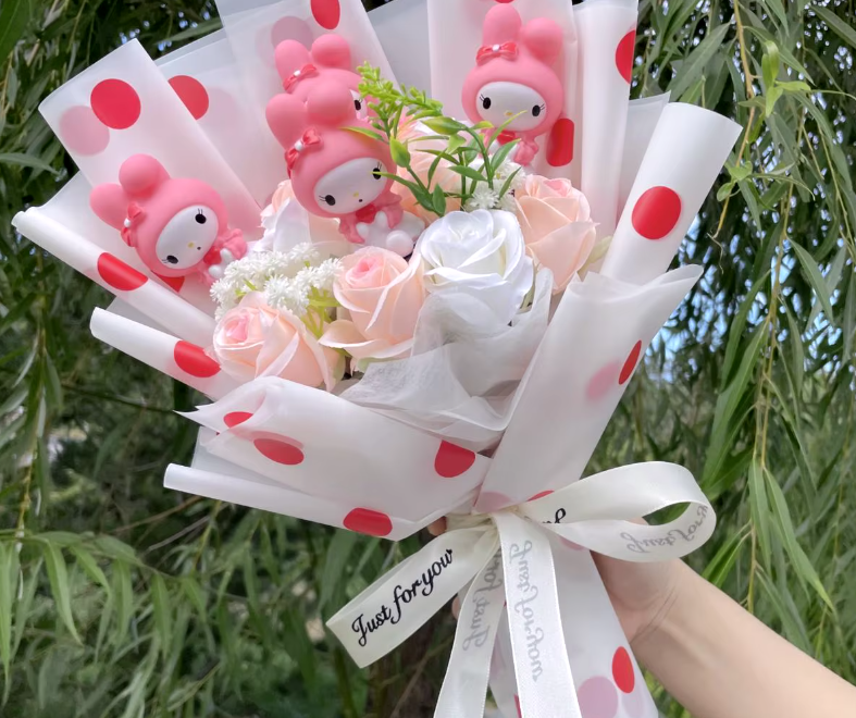 Hello Kitty Dolls with Artificial Flowers bouquet